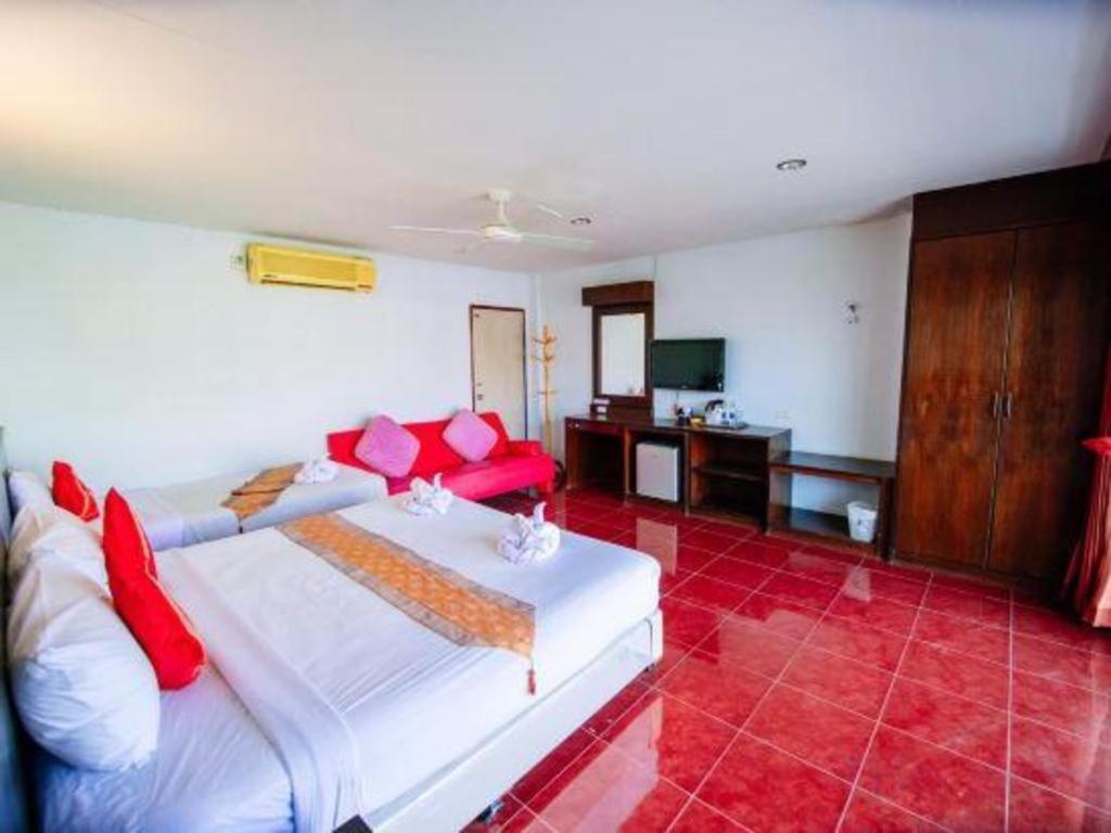 Oyo 343 Wanna Marine Hotel Patong Eksteriør billede