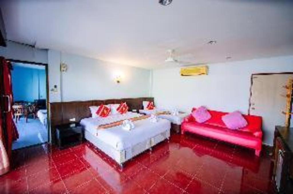 Oyo 343 Wanna Marine Hotel Patong Eksteriør billede