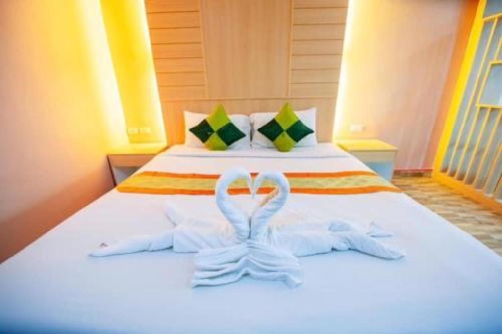Oyo 343 Wanna Marine Hotel Patong Eksteriør billede
